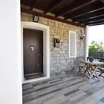 Villa Merkezde Muestakil Havuzlu