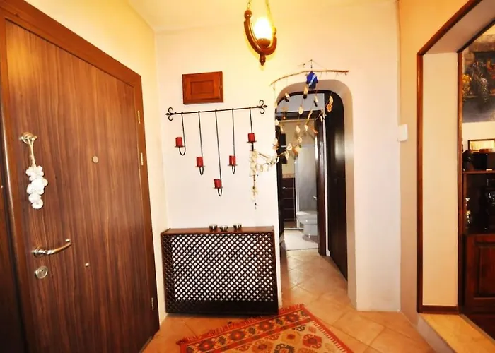 Merkezde Muestakil Havuzlu Villa