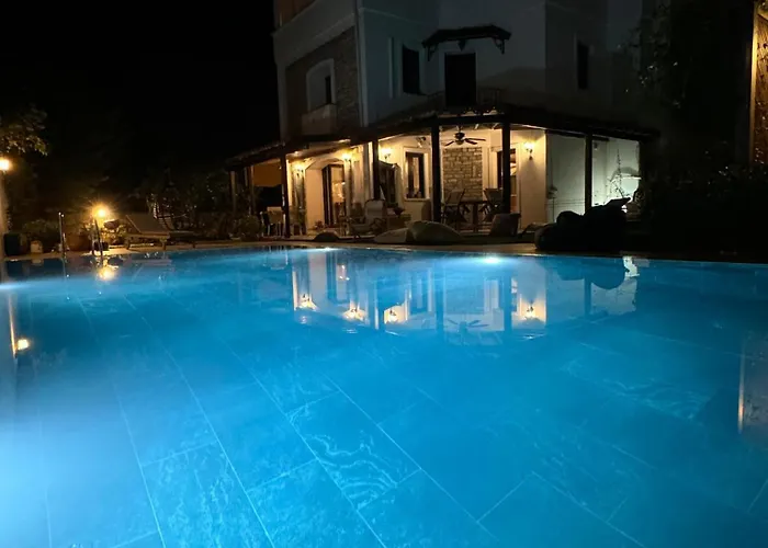 Vila Merkezde Muestakil Havuzlu