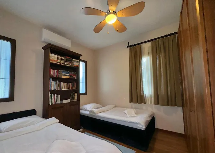 Merkezde Muestakil Havuzlu Villa Bodrum