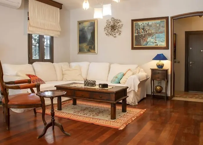 Merkezde Muestakil Havuzlu * בודרום