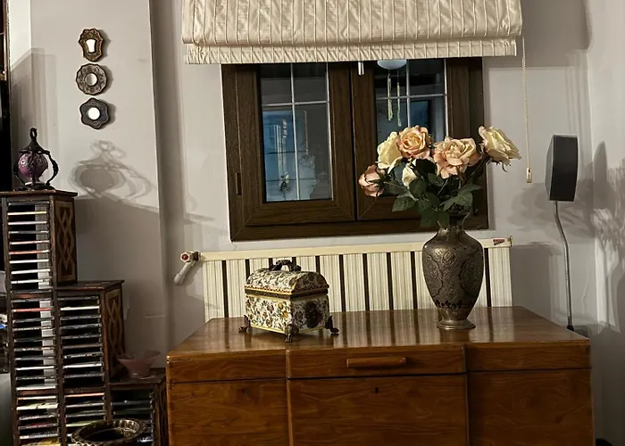 Villa Merkezde Müstakil Havuzlu Bodrum