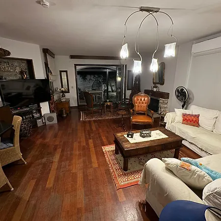 别墅 Merkezde Muestakil Havuzlu *